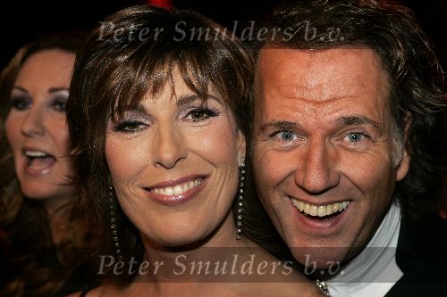 Hilversum14 november 2005
40 jaar BZN in studio 21.
BZN met koninklijke onderscheiding. 
Carola Smit en Andre Rieu