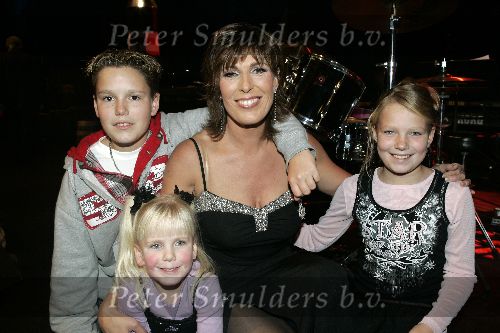 Hilversum14 november 2005
40 jaar BZN in studio 21.
Carola Smit en kinderen