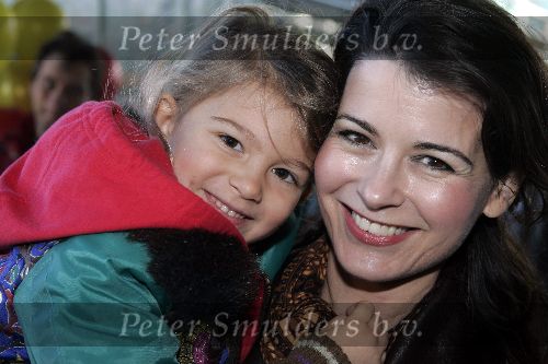 Amsterdam 16 november 2005
Premiere Chicken Little in Pathe arena.
Caroline de Bruijn met dochter