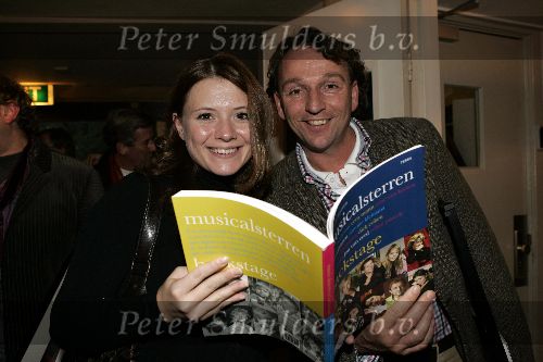 Amsterdam 7 november 2005
Presentatie boek van Agnes v Oeveren .
Dick Cohen   en Celine Purcell