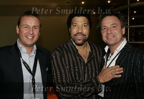 Amsterdam 27 november 2005
Lionel Ritchie optreden voor Holland casino
Mike Dobbinga met Chris havinga