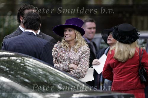 Wassenaar 19 november 2005
Doop prinses Alexia en kerk Wassenaar.
Emily Bremers met man
