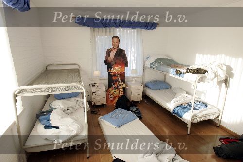 Fijnaart 5 november 2005
Frans Bauer verbouwing huis klaar.logeerkamer voor fans