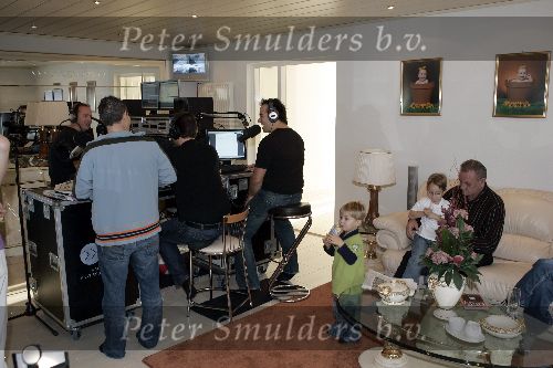 Fijnaart 5 november 2005
Frans Bauer opnames voor show van Edwin Evers van Radio 538 in huiskamer bij Frans thuis.  Rick Romijn(r) en Niels v Baarlen