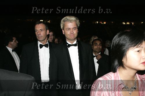 Rotterdam 9 november 2005
Premiere Holiday on ice in ahoy.
Geert Wilders met beveiliging