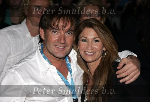 Amsterdam 27 november 2005
Lionel Ritchie optreden voor Holland casino
Gerard Joling met Yvonne Dubbelboer