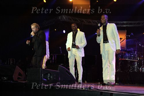 Amsterdam 27 november 2005
Lionel Ritchie optreden voor Holland casino
Replay en Gordon