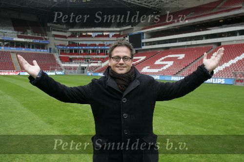 Eindhoven, 29 November 2005 PSV-stadion
Guus Meeuwis gaat volgend jaar een groot concert geven in het PSV-stadion