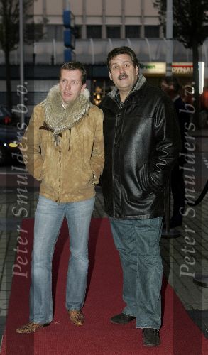 Tilburg, 20 November 2005
Premiere Turks Fruit in Stadsschouwburg Tilburg
Henk Krol met vriend