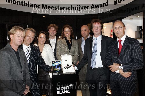 Amsterdam 21 november 2005
Presentatie boek Jaap Jongbloed en Simon Vuyk bij Mont Blanc op pc hooftstraat. Frits Sissing fred Staehle John v d Heuvel Mariska Hulscher