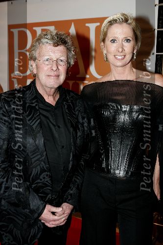 Amsterdam 28 november 2005
Beau Monde awards in het hilton.
Jan des Bouvrie en Monique des Bouvrie