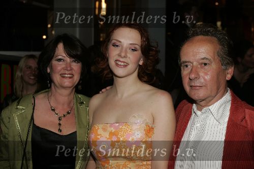 Tilburg, 20 November 2005
Premiere Turks Fruit in Stadsschouwburg Tilburg
Jelka v Houten met ouders