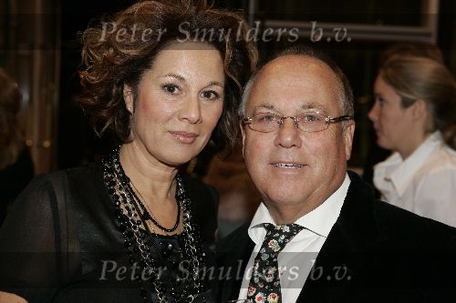 Amsterdam 28 november 2005
Beau Monde awards in het hilton.
Joop Braakhekke met vriendin