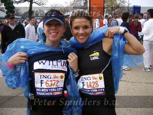 New York 6 november 2005
Leontien v Moorsel met zus   bij marathon New York