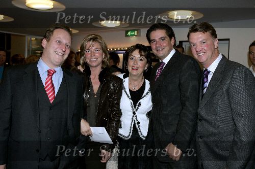 Utrecht 3 november 2005
Premiere Jesus Christ superstar in schouwburg Utrecht.
Louis v Gaal met Truus en vrienden