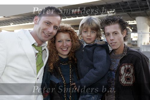 Amsterdam 16 november 2005
Premiere Chicken Little in Pathe arena.
Renate Schutte met zoontje en collega Marcel Kuijer met een 
Peter Smulders bv