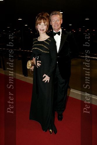 Rotterdam 9 november 2005
Premiere Holiday on ice in ahoy.
Marijke Helwegen met man