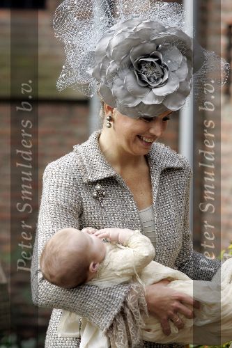 Wassenaar 19 november 2005
Doop prinses Alexia en kerk Wassenaar.
Maxima met Alexia