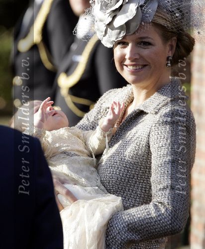 Wassenaar 19 november 2005
Doop prinses Alexia en kerk Wassenaar.
Alexia en Maxima