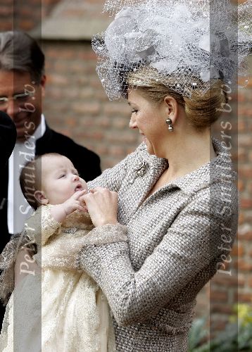 Wassenaar 19 november 2005
Doop prinses Alexia en kerk Wassenaar.
Maxima met Alexia