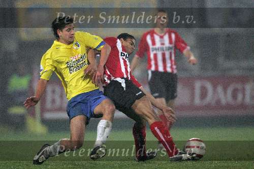 Waalwijk, 19 November 2005
Kompetitiewedstrijd seizoen 2005/2006
RKC-PSV eindstand 4-4
Michael Reizger in duel om de bal