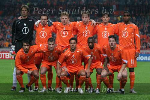 Amsterdam, 12 November 2005
Oefenwedstrijd Nederland-Italie eindstand 1-3
Groepsfoto van het Nederlands elftal voor de wedstrijd Nederland-Italie
© Foto Bart Bel