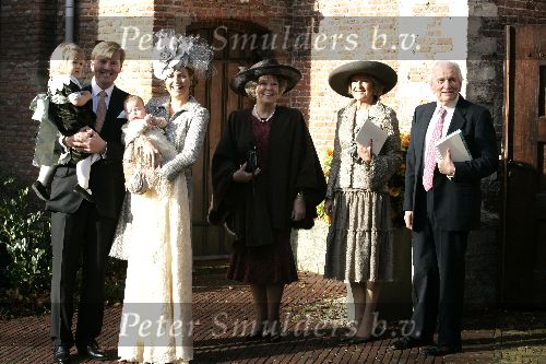 Wassenaar 19 november 2005
Doop prinses Alexia en kerk Wassenaar.
Prinses Maxima Alexia Amalia en Prins Willem Alexander en Koningin Beatrix Marie Carmen Zorreguieta en Jorge Zorrequieta
