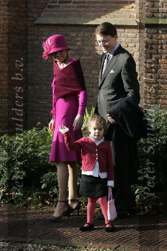 Wassenaar 19 november 2005
Doop prinses Alexia en kerk Wassenaar.
Prinses laurentien Prins Constantijn en Eloise
