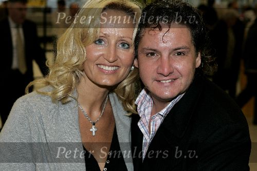 Schiphol 2 november 2005
Rene Froger vertrekt met zijn vrouw Natasja Froger via Londen naar New York om daar de marathon te lopen.