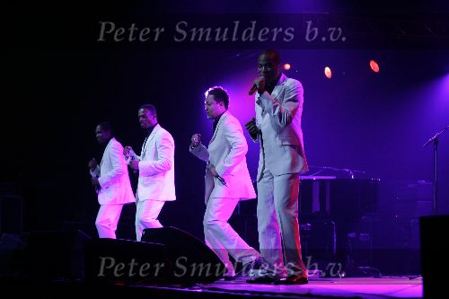 Amsterdam 27 november 2005
Lionel Ritchie optreden voor Holland casino
Replay met gordon