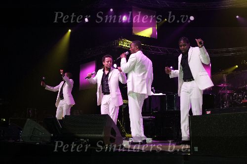 Amsterdam 27 november 2005
Lionel Ritchie optreden voor Holland casino
replay