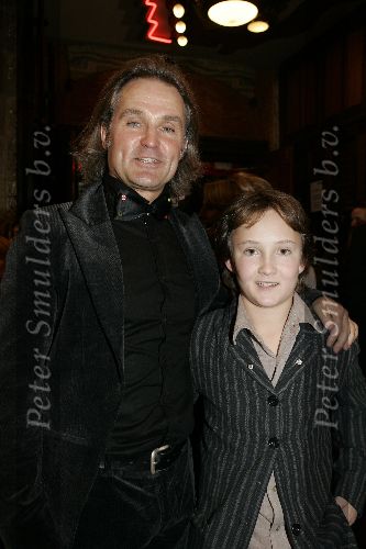 Amsterdam 21 noveber 2005
Premiere Harry Potter in Tuschinski.
Roland Jan Heyn met zoon