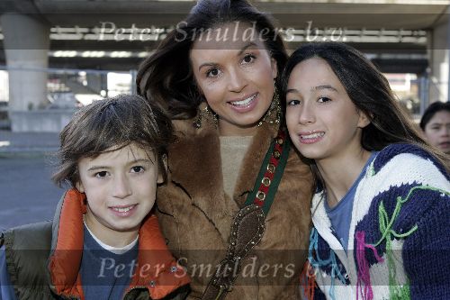 Amsterdam 16 november 2005
Premiere Chicken Little in Pathe arena.
Rossana Lima met kinderen