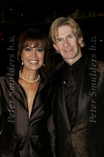 Rotterdam 9 november 2005
Premiere Holiday on ice in ahoy.
Sandra Reemer en Addy v d Krommenacker