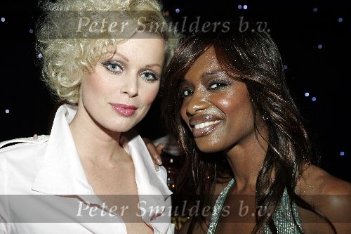 Amsterdam 28 november 2005
Beau Monde awards in het hilton.
Bridget Maasland en Sylvana Simons
