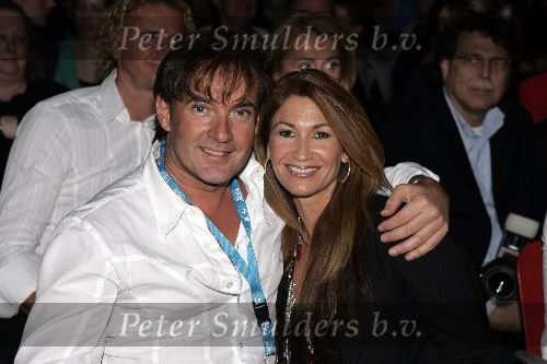 Amsterdam 27 november 2005
Lionel Ritchie optreden voor Holland casino
Gerard Joling met Yvonne Dubbelboer