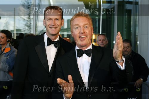 Rotterdam 7 oktober 2006
Premiere Cats in nieuwe Luxor.
Andre v Duin met vriend