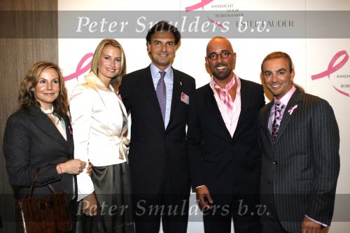 Amsterdam 2 oktober 2006
Pink Ribbon in movenpick hotel
Anouk Smulders Tom Sebastian en Selke