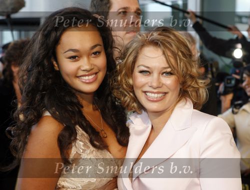Rotterdam 7 oktober 2006
Premiere Cats in nieuwe Luxor.
Antje Monteiro met dochter