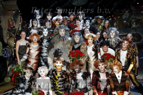 Rotterdam 7 oktober 2006
Premiere Cats in het nieuwe luxor.
Cast Cats met oa Marco Bakker Anita Meier en Anouk v Nes