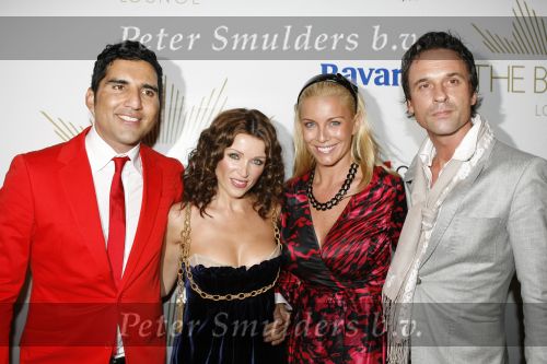 Amsterdam 30 september 2006
Openingsfeest A1 grand Prinx in Onassis.
Dannii Minogue met Angela Kluivert Rodrigo Otazu en Eric Kuster