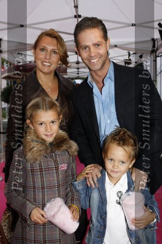 Amsterdam 6 oktober 2006
Premiere Winx club in pepsi stage.
Danny de Munck  met kinderen en vrouw