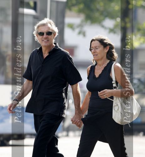 Amsterdam 15 september 2006
Derek de Lint hand in hand met zijn vrouw.