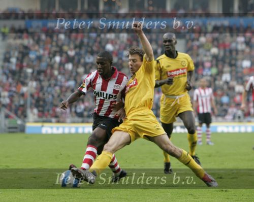 Eindhoven, 20 Oktober 2006 
Kompetitiewedstrijd PSV-Roda JC Seizoen 2006/2007
Eindstand 4-1
Duel Marcel Meeuwis is Edison Mendez