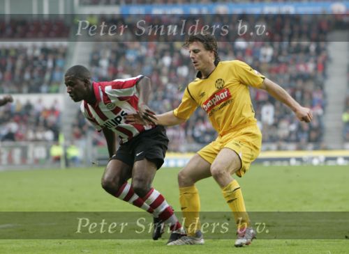 Eindhoven, 20 Oktober 2006 
Kompetitiewedstrijd PSV-Roda JC Seizoen 2006/2007
Eindstand 4-1
Duel Marcel Meeuwis is Edison Mendez