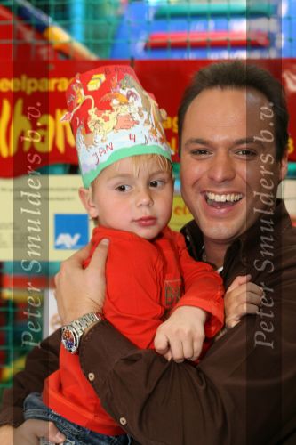Lage Zwaluwe, 8 Oktober 2006
Jan Bauer, de zoon van Frans Bauer en Mariska Bauer wordt 4 jaar