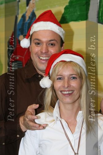 Lage Zwaluwe, 8 Oktober 2006
Frans Bauer en Mariska Bauer met kerstmuts
Foto bestemd voor Kerstspecial 2006
