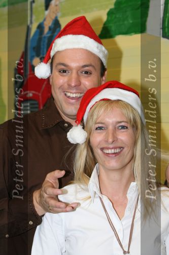 Lage Zwaluwe, 8 Oktober 2006
Frans Bauer en Mariska Bauer met kerstmuts
Foto bestemd voor Kerstspecial 2006