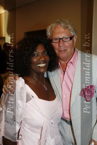 Amsterdam 2 oktober 2006
Pink Ribbon in het Movenpick hotel.
Gerda Havertong met man