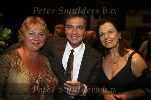 Hoorn 11 oktober 2006
Premiere wat zien ik in schouwburg Hoorn.
Maya Vandenbroecke Hans Breetveld en Liz Snoyink
